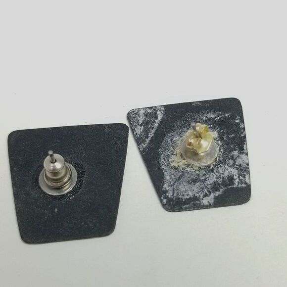 Vintage Black and Silver Tone Stud Earrings, Retro 80s 90s Style Grid Design - Picture 3 of 6